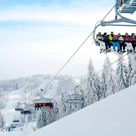 Welcome In - 4-3 Mit Terrasse, Direkt An Der Skipiste Und Am Bikepark *